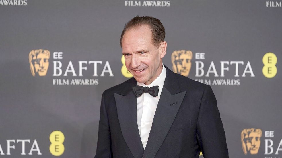 Das Drama „Konklave“ erhielt vier Preise. Hauptdarsteller Ralph Fiennes ging allerdings leer aus. Foto: Joel C Ryan/Invision/AP/dpa