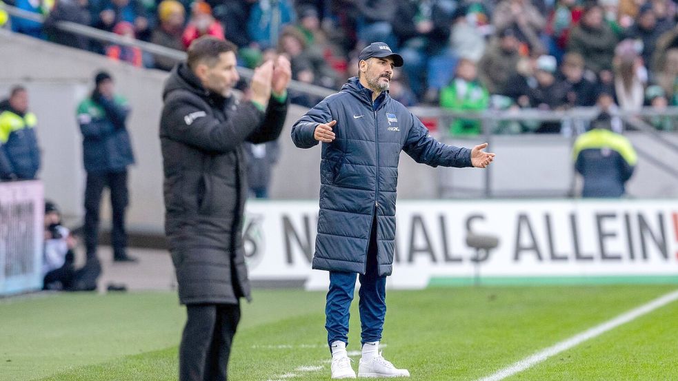 Das letzte Spiel von Leitl (l.) bei Hannover war ein 0:0 gegen die Hertha. Foto: David Inderlied/dpa