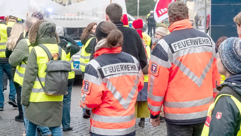 Auch in den kommenden Wochen müssen sich die Schleswig-Holsteinerinnen und Schleswig-Holsteiner auf Warnstreiks einstellen (Archivbild) Foto: Bodo Marks/dpa