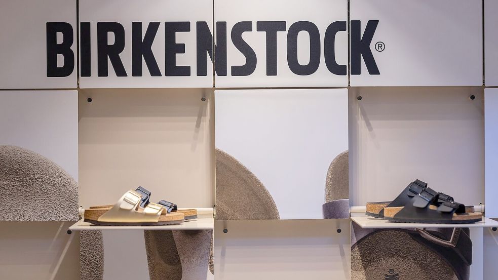 Bei der juristischen Bewertung stand die Frage im Zentrum, ob Birkenstock über den funktionalen Zweck hinaus einen künstlerischen Gestaltungsspielraum ausgenutzt hat. Foto: Rolf Vennenbernd/dpa