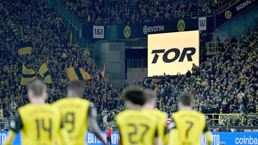 Dem BVB gelingt nach drei Monaten mal wieder ein Bundesliga-Heimsieg. Foto: Fabian Strauch/dpa