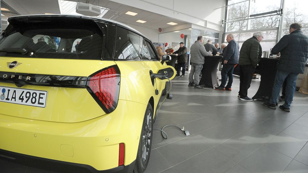 Wieder ein bestimmendes Thema des Aktionstages 2025: Die Auricher Händlergemeinschaft möchte erneut das Thema Elektromobilität in den Fokus stellen. Foto: Stephan Friedrichs