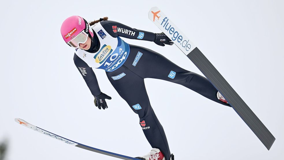 Nathalie Armbruster holte mit einem Tag Verspätung ihre erste WM-Medaille in Norwegen. Foto: Hendrik Schmidt/dpa