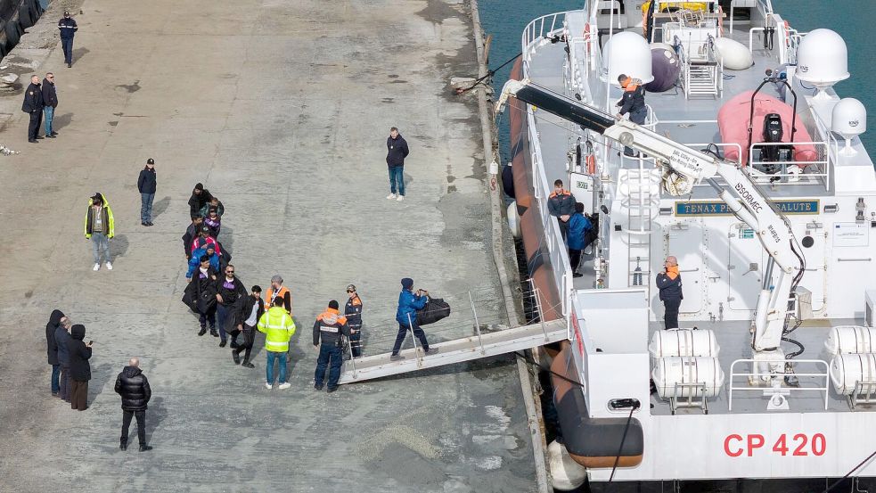 Das italienische „Albanien-Modell“ funktionierte bislang kein einziges Mal. (Archivbild) Foto: Vlasov Sulaj/AP/dpa