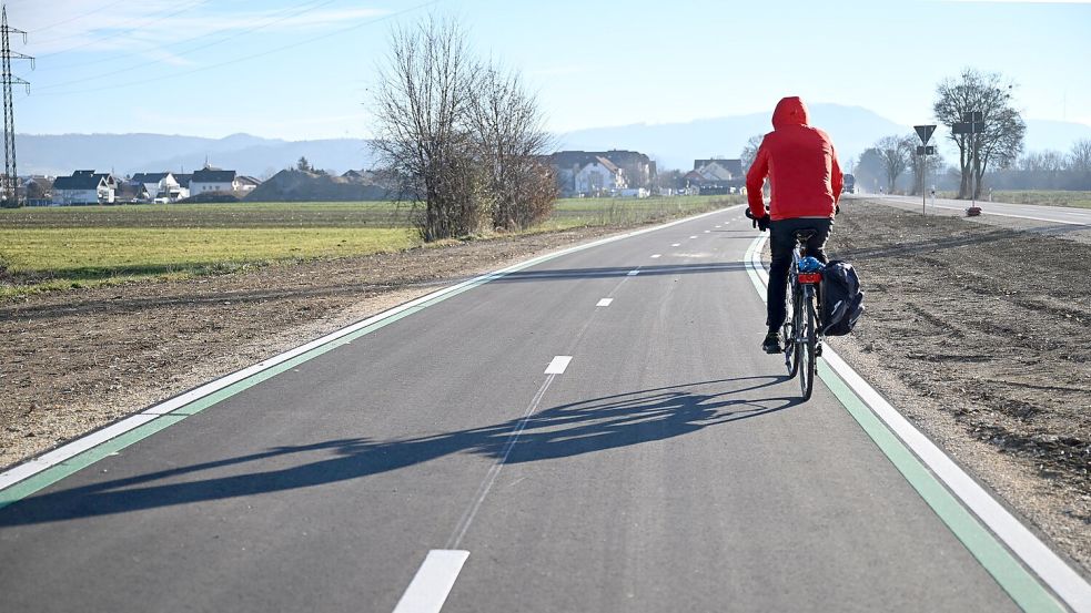 Die Fahrradindustrie hofft auf Investitionen in die Infrastruktur. Foto: Bernd Weißbrod/dpa