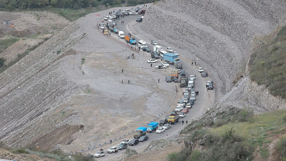 Im September 2023 brachten aserbaidschanische Truppen die Konfliktregion Berg-Karabach wieder unter ihre Kontrolle - mehr als 100.000 Karabach-Armenier flohen. (Archivbild) Foto: Vasily Krestyaninov/AP