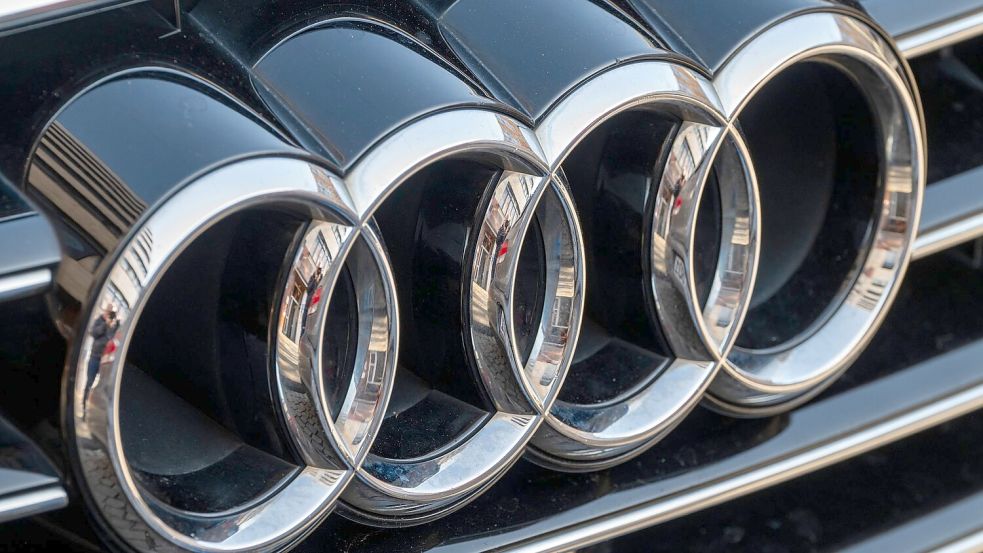 Audi-Logo: Der Autobauer streicht Tausende Jobs. (Symbolbild) Foto: Peter Kneffel/dpa