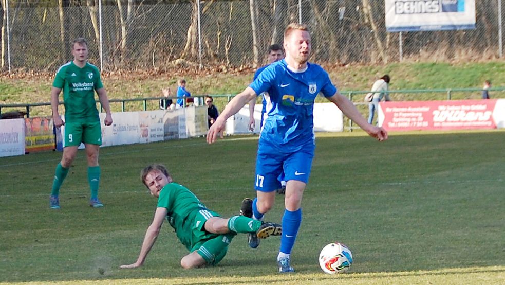 BW Papenburg, am Ball Lukas Koets, peilt gegen Vechta den nächsten Heimsieg an. Foto: Reemts