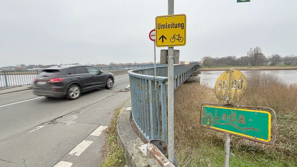 Die Sperrung der Ledabrücke wird verschoben. Foto: Bothe/Archiv