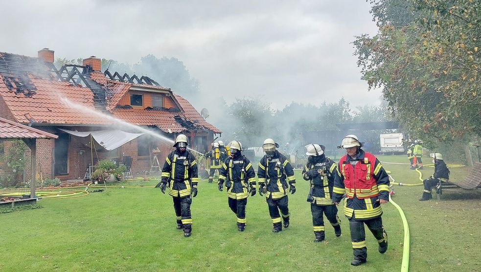 Familie Hat Zuhause Verloren: Die Brandursache Nach Hausbrand In Emden ...