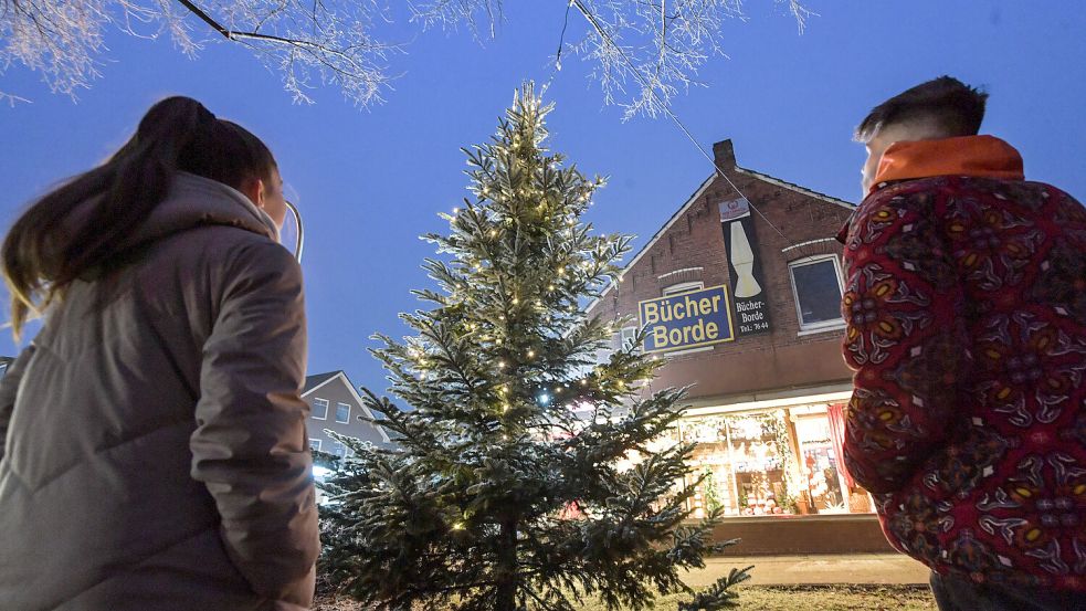 Wunsch erfüllt Ein Tannenbaum in Loga für Ralf Borde OstfriesenZeitung