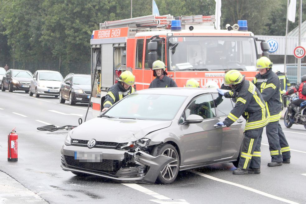 Emden: 29-jähriger Leeraner Bei Unfall Verletzt - Ostfriesen-Zeitung