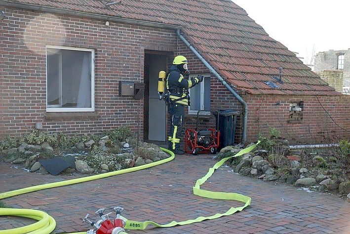 Westerholt: Frau Bei Feuer In Wohnhaus Verletzt - Ostfriesen-Zeitung