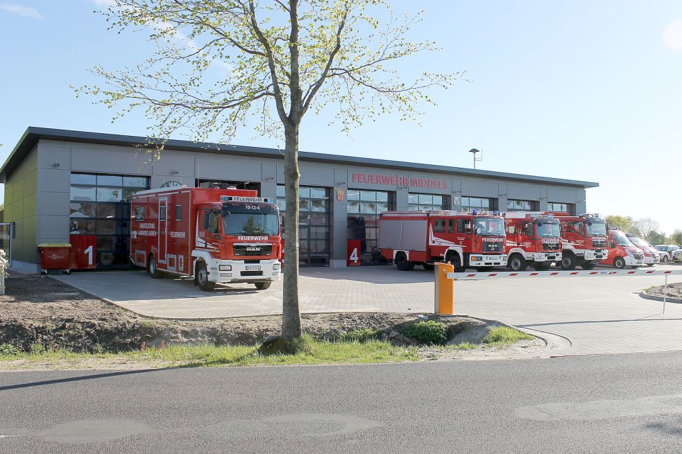 Middels Feierte Neues Feuerwehrhaus - Ostfriesen-Zeitung