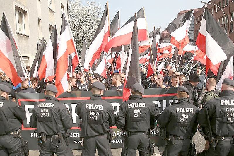 Mehr Als 30.000 Rechtsextremisten In Deutschland - Ostfriesen-Zeitung